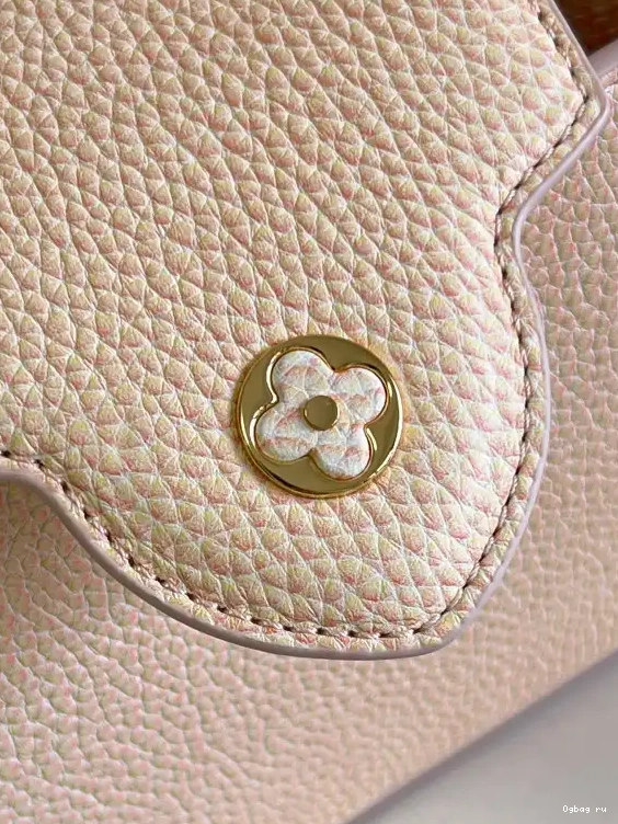 CAPUCINES VUITTON LOUIS MINI 0613